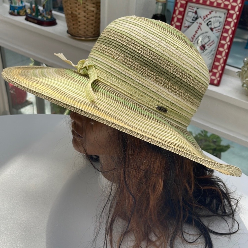 Scala Wide Rim Paper Hat